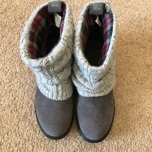 Knit booties